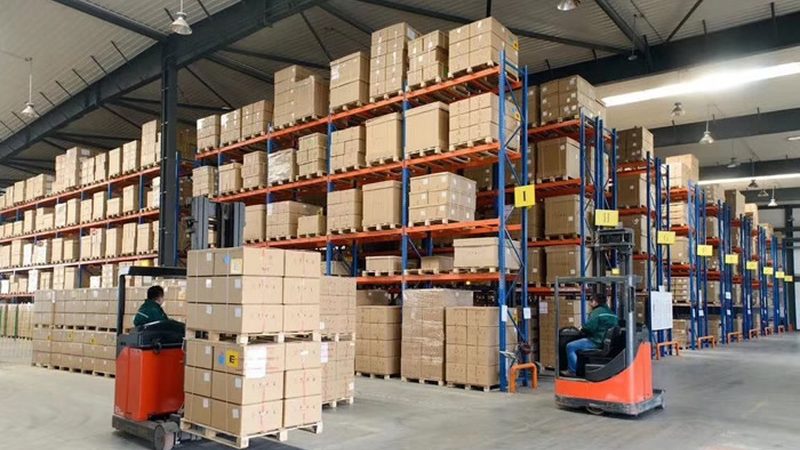 成都塑料托盘：揭秘生产公司选址的关键因素